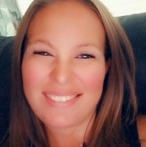 Meet your Posher, Tia